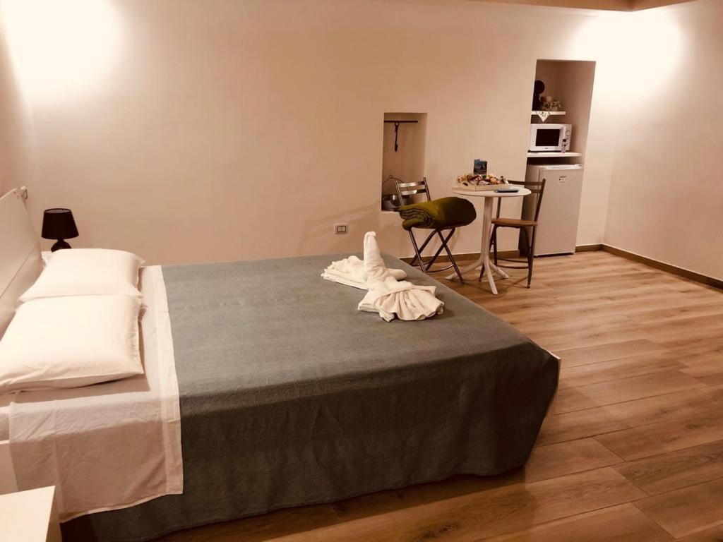 Mastropaolo42 Luxury B&B กร็อตตาเย ภายนอก รูปภาพ