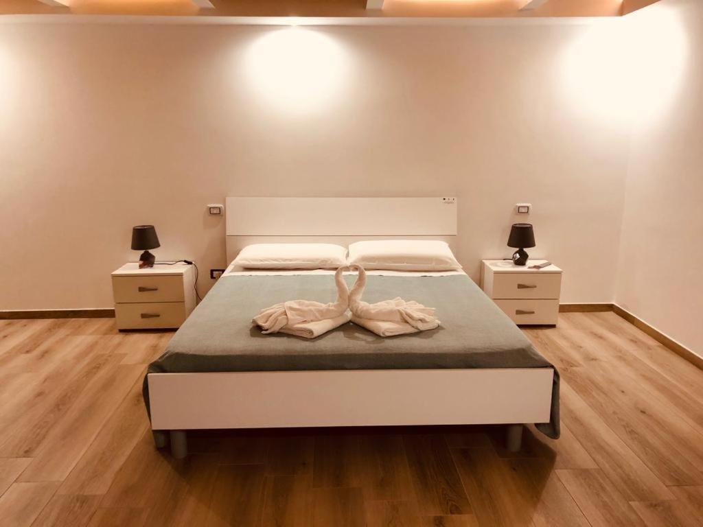 Mastropaolo42 Luxury B&B กร็อตตาเย ภายนอก รูปภาพ